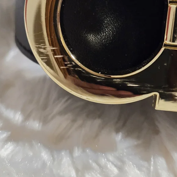 Salvatore Ferragamo Black Leather Belt with Gold Gancini Buckle - Picture 6 of 7